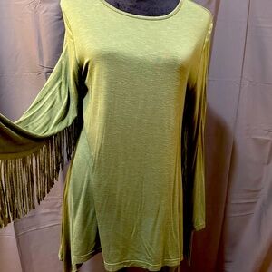 ZODIFL Longline Shirt